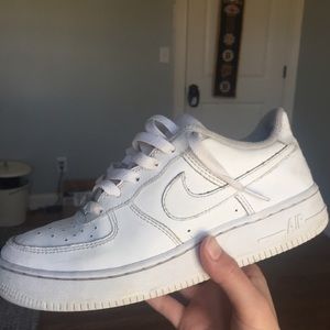 | AIR FORCE 1 | size 4Y